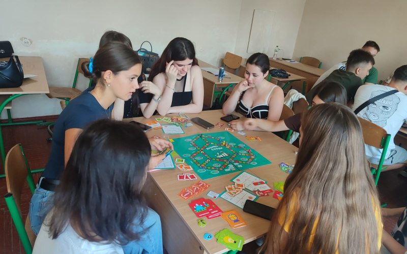 Гейміфікація в бізнес-освіті: учасники наукового гуртка опановували стратегічне управління через гру 