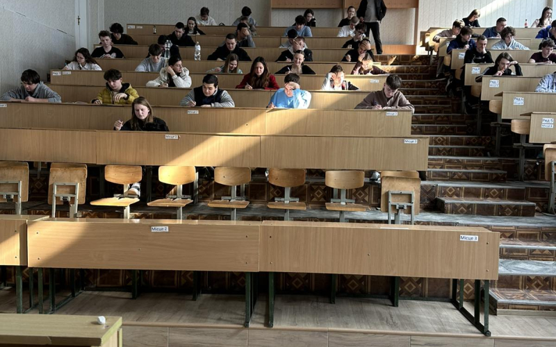 студентська олімпіада з математики у великій аудиторії за 2026 рік