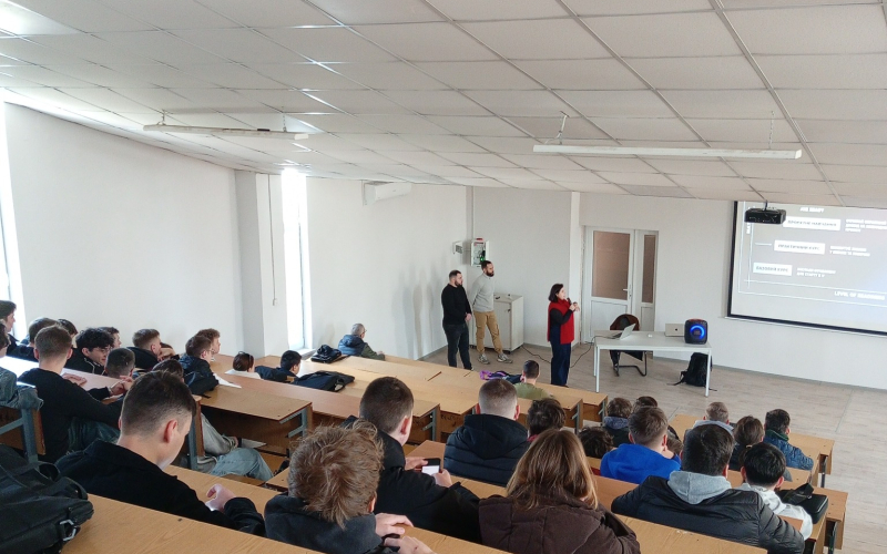 SoftServe ділиться досвідом: як розпочати кар’єру в ІТ