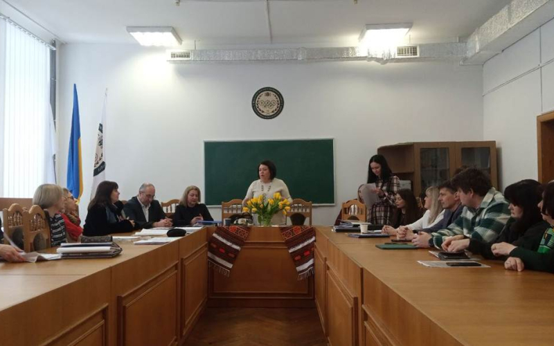 НА КОНКУРСІ-ЗАХИСТІ В МАНУ