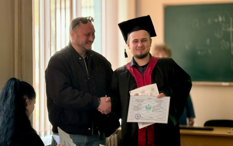 Вручення дипломів магістрам-екологам