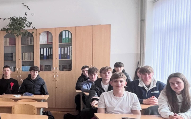 Крок у майбутнє: ІФНТУНГ презентував інноваційну освітню програму учням Ліцею №11