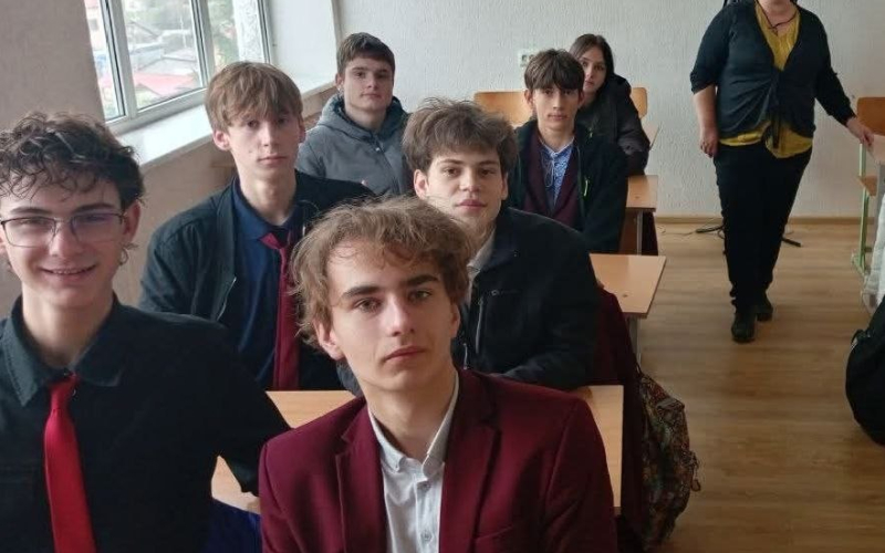 Урок про технології, безпечний інтернет і шлях до майбутньої професії