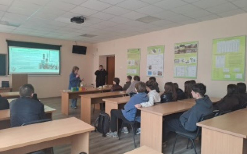 ЗУСТРІЧ з учнями фізико-математичного ліцею