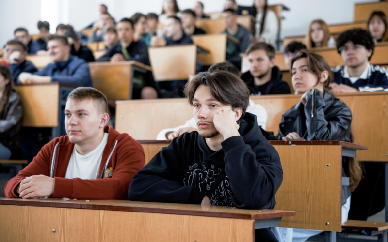 Від коду до пристроїв: практичний воркшоп для студентів ІПЗ