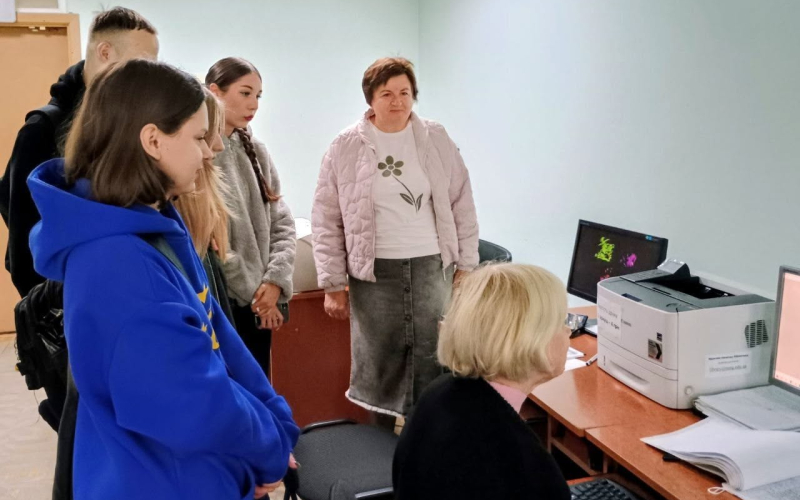 Практичне заняття в університетській бібліотеці 