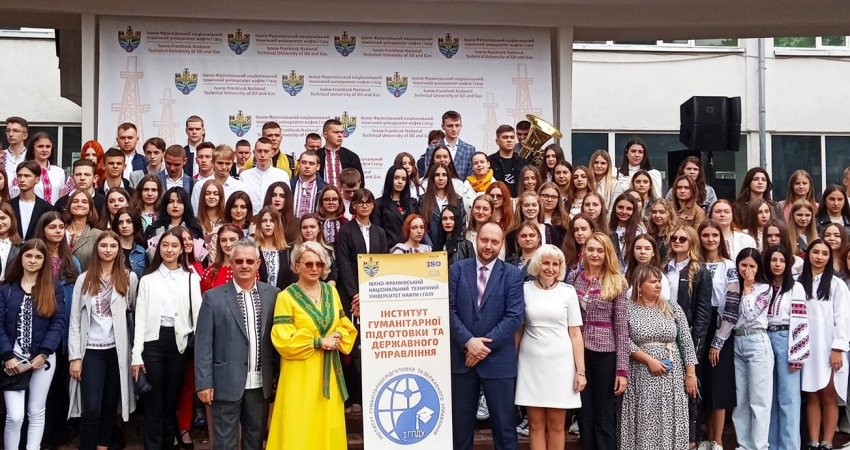 Кафедра філології та перекладу